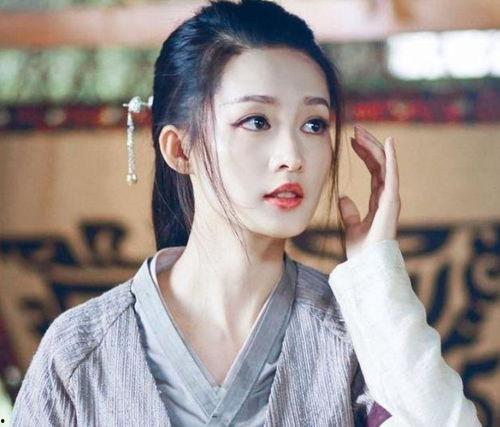 娱乐圈吃瓜李沁是谁,娱乐圈吃瓜界的“瓜王”  第2张